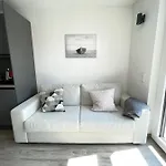 Gaestehaus Hirsch 93 *
