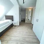 Apartamento Gaestehaus Hirsch 93 *