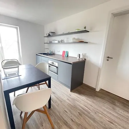 Daire Gaestehaus Hirsch 93 *