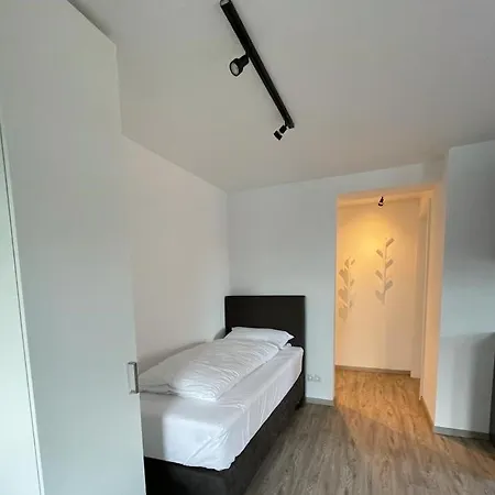 Daire Gaestehaus Hirsch 93 *