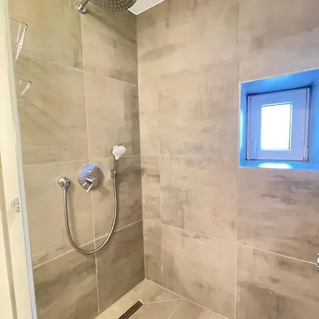 Daire Gaestehaus Hirsch 93 Straubenhardt